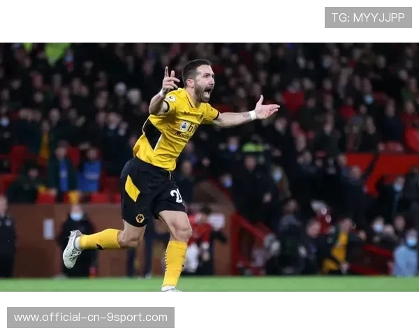 帕利尼亚在中路完成多次强力铲抢,掌控比赛节奏